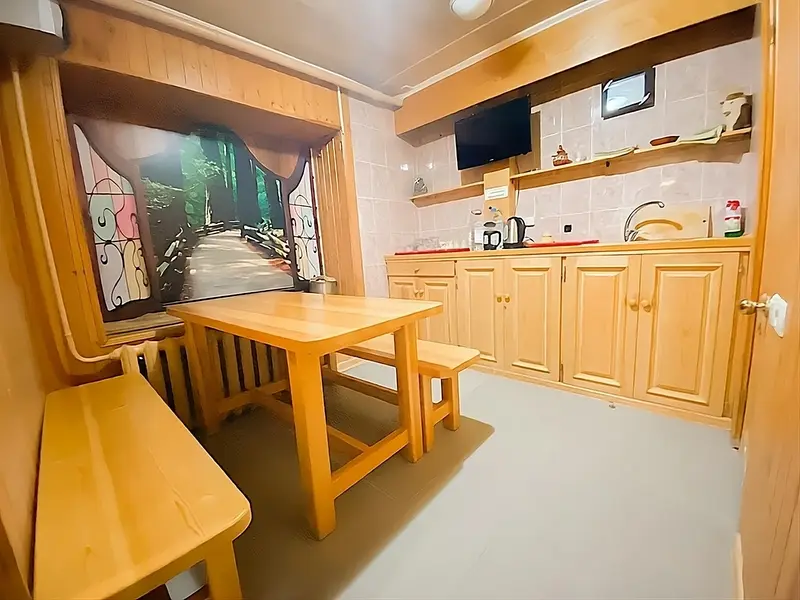 Кухня в семейной сауне с обеденной зоной, г. Аксай